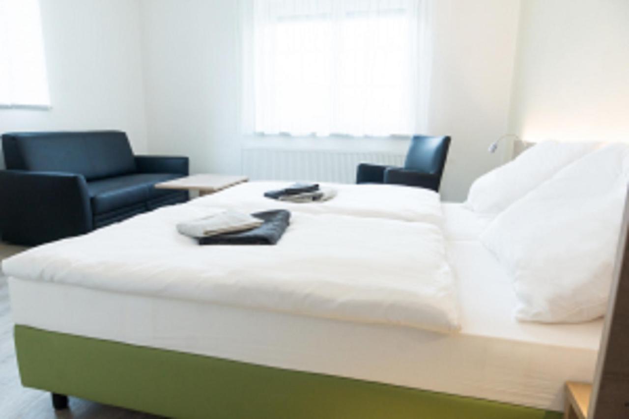 Bauers Gaestehaus Obersiebenbrunn Zewnętrze zdjęcie
